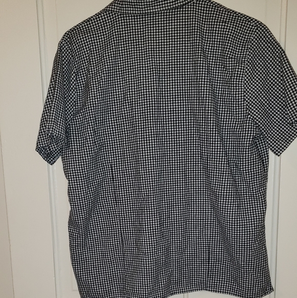 Casey and Max buttom down short sleeve shirt - Picture 3 of 3